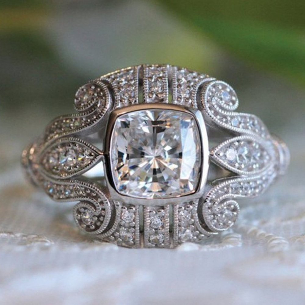 Elegant Silver Women's Ring